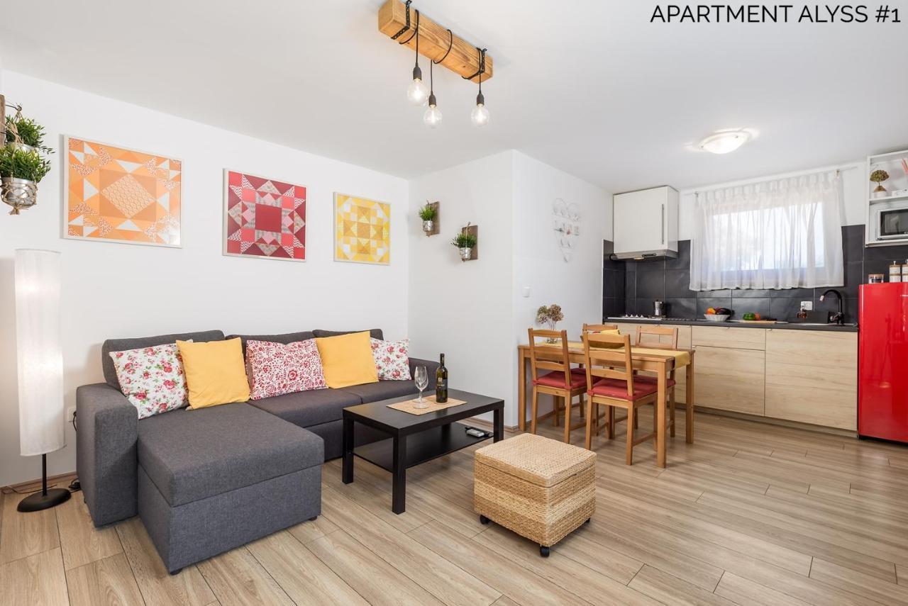 Apartments Alyss لوفغان المظهر الخارجي الصورة